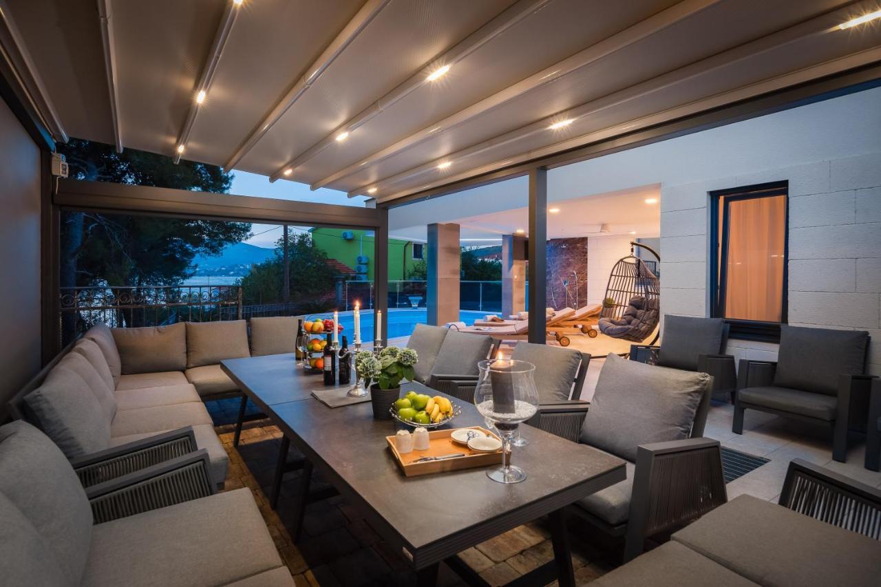 Beach Villa Valentina Trogir Exterior photo